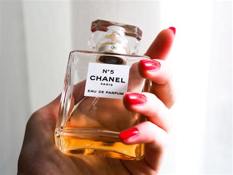 review tentang parfum chanel no 5